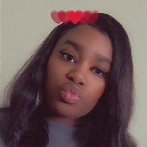 Meet your Posher, Maya